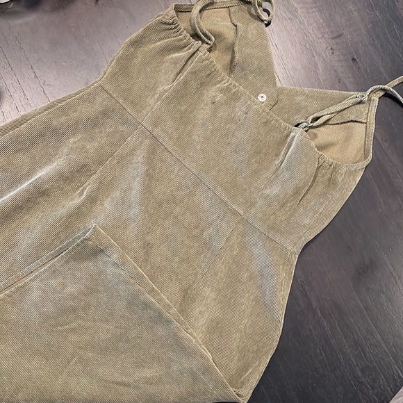 PLT Dress - Picture 4 of 4